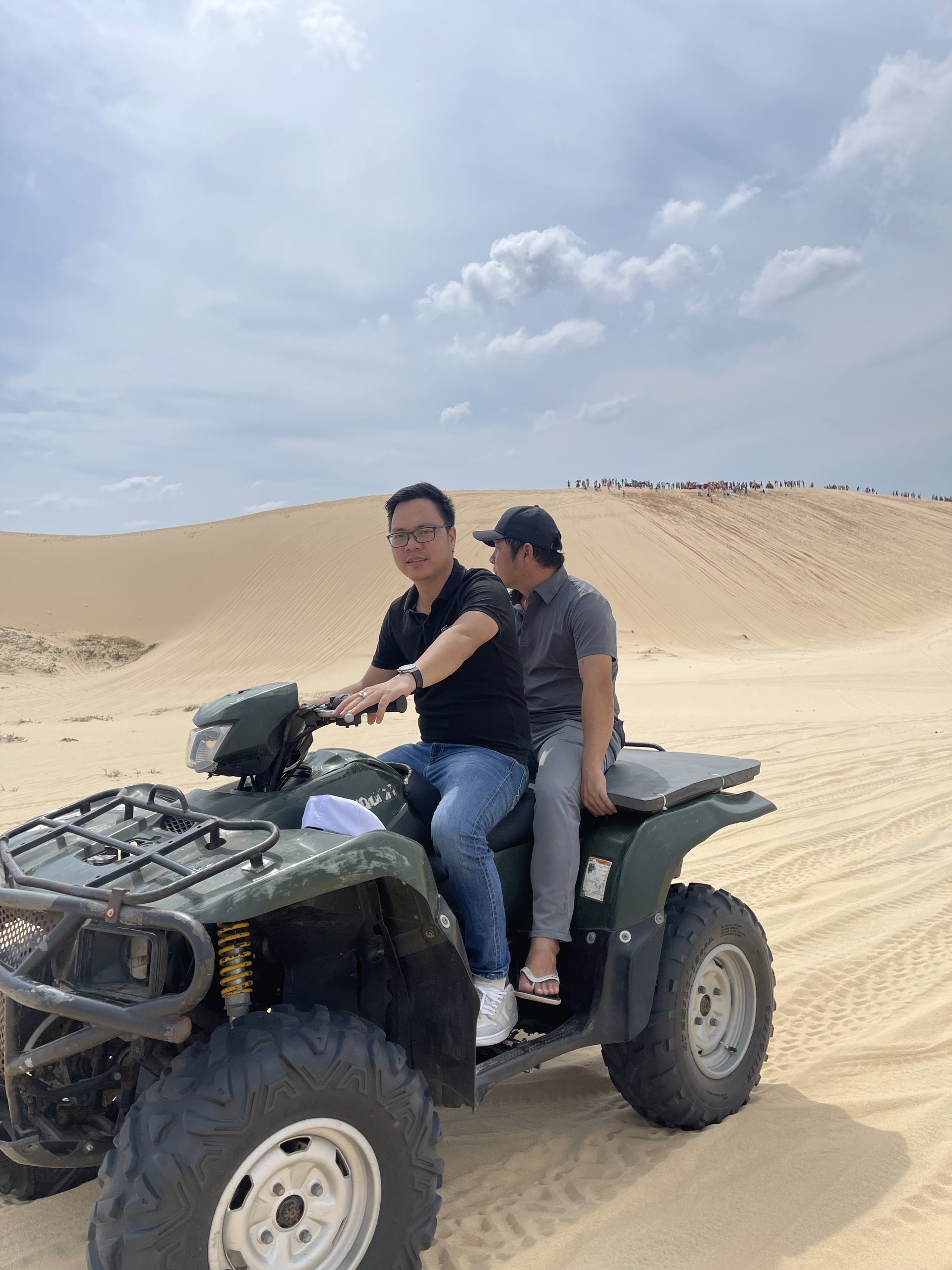 Trải nghiệm xe địa hình tự lái tại Bầu Trắng Trải nghiệm xe địa hình tự lái tại Bầu Trắng