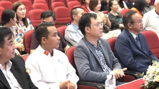 Khách mời tham gia chương trình ứng dụng “xu hướng thực dưỡng & tiện lợi” vào sản phẩm của doanh nghiệp