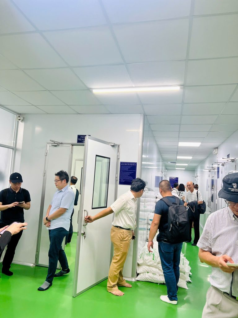 Đoàn chuyên gia Đài Loan tham quan các phòng lab