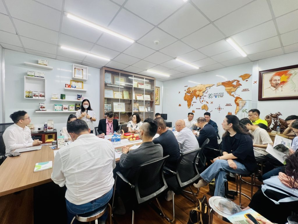 Đoàn chuyên gia Đài Loan tham quan nhà máy Life Gift Việt Nam